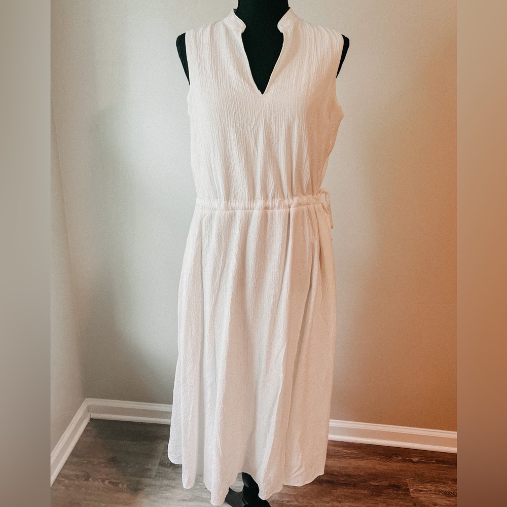 Anne Klein White Dress with Pockets